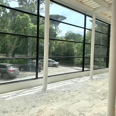 Apartament Elegant Et Parking Dans Batiment Historique Saint-Tropez