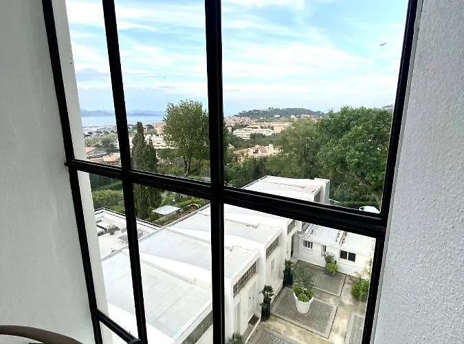 Elegant Et Parking Dans Batiment Historique Apartment Saint-Tropez