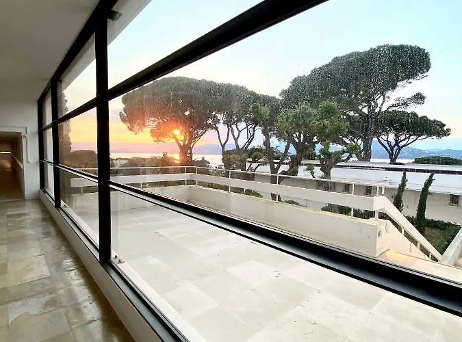 Apartment Elegant Et Parking Dans Batiment Historique *